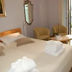 Sotto Il Faro - Bed and breakfast Trieste