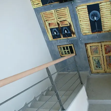 Sotto Il Faro - Trieste