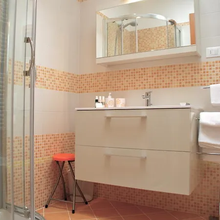 Bed & Breakfast Sotto Il Faro - Trieste
