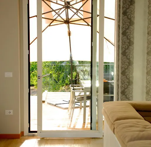 Sotto Il Faro - Trieste